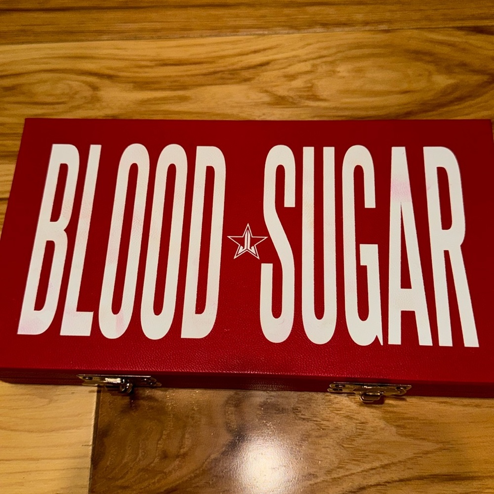 Jeffree Star Blood sugar palette- LAST CHANCE